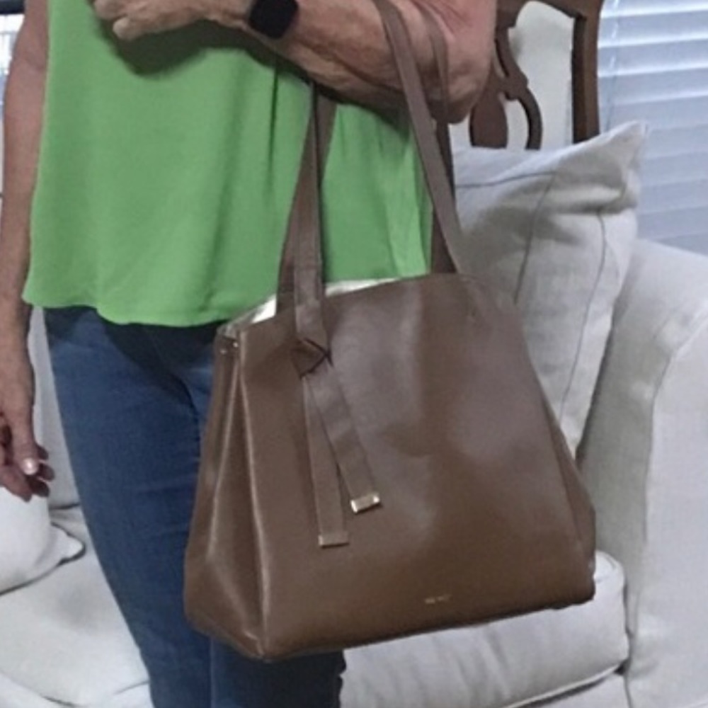 Hand bag (purse)